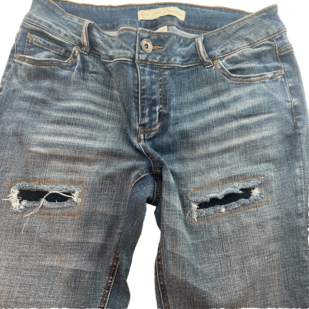 Cato Women's Jeans Size 8 Modern Blue Straight Distressed Patched Ripped 32x28.5